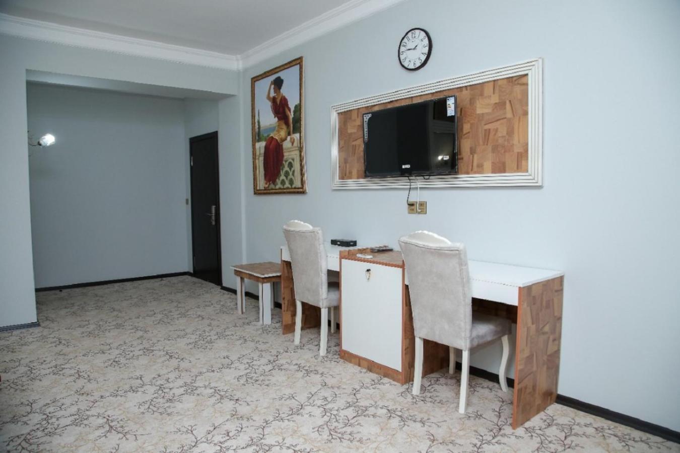 Bey Hotel Baku Exteriör bild